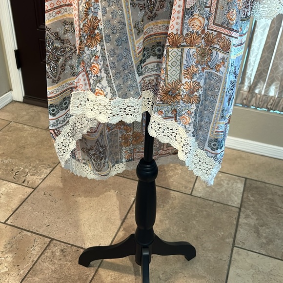 Fall Autumn Sheer Wrap Lace Hem - Picture 4 of 11